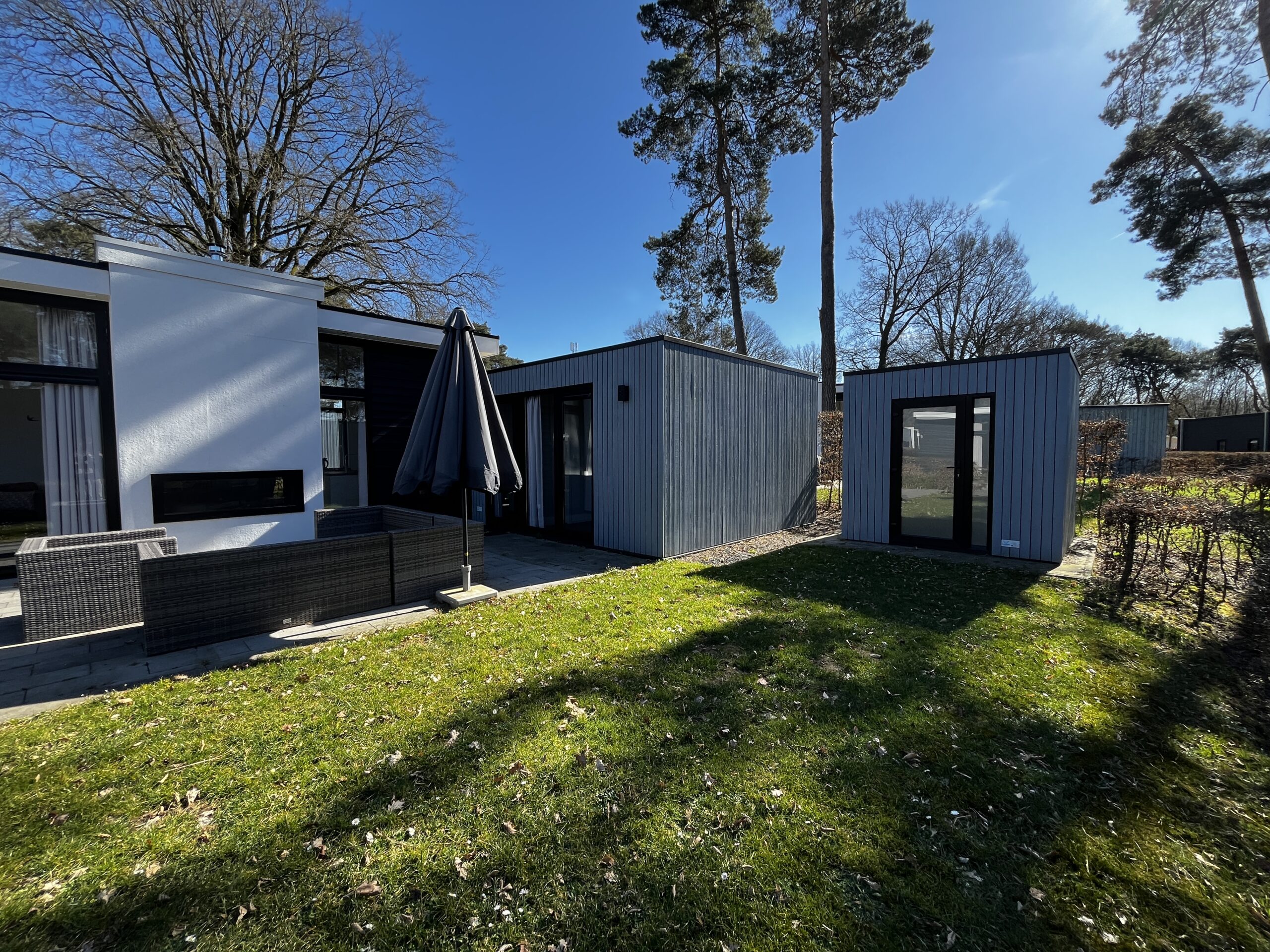 De vakantiewoning met een blokhut ernaast